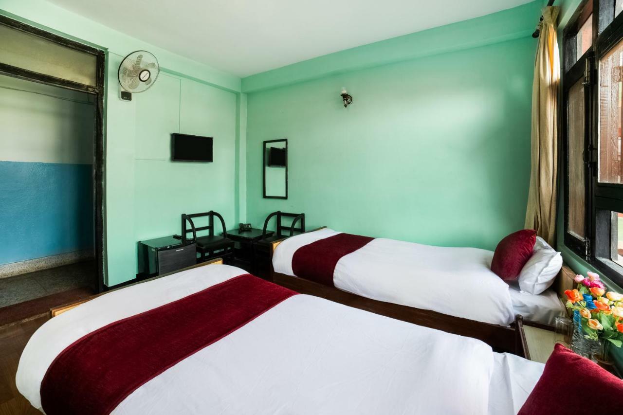 Hotel Kuti - Катманду Екстериор снимка