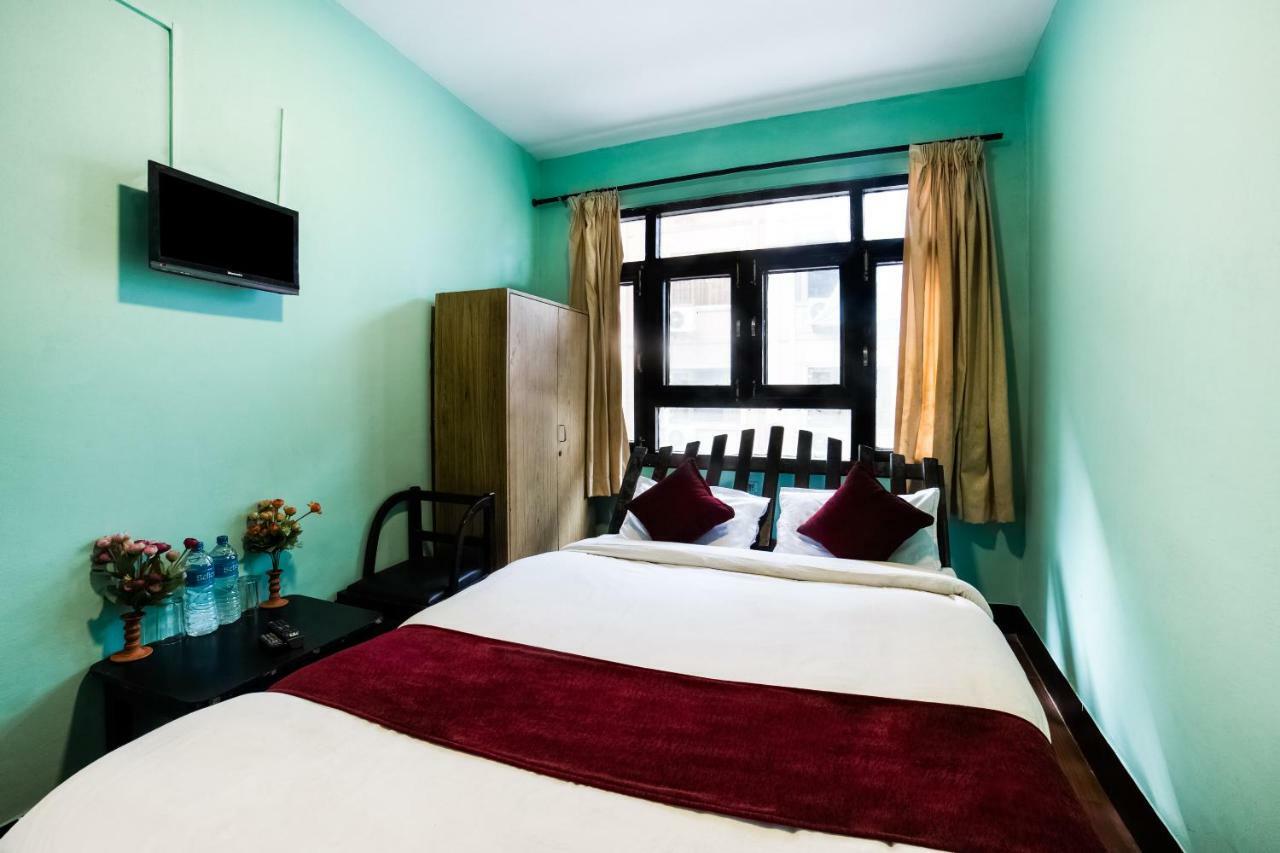 Hotel Kuti - Катманду Екстериор снимка